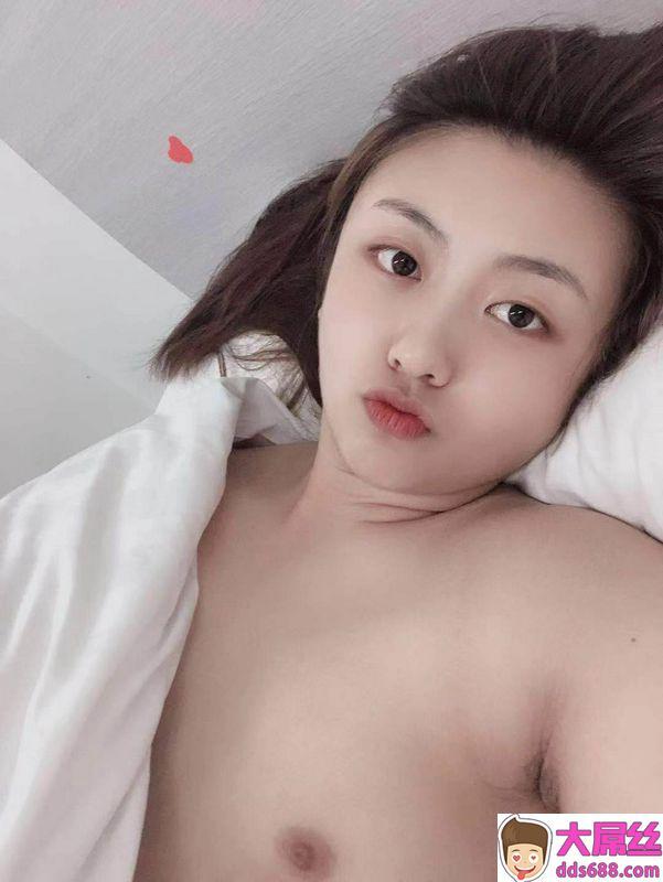 现代的女生姣得起姣斯凳督