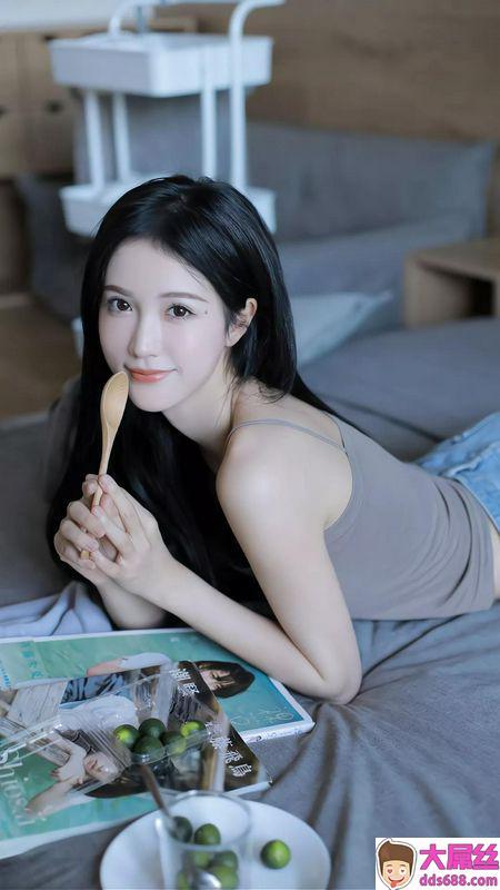 网络热门美女