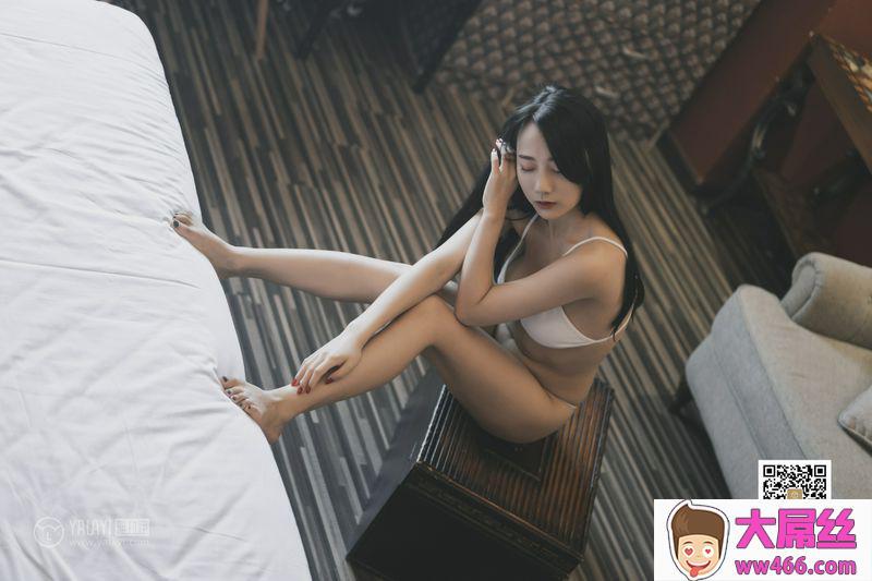 YALAYI雅拉伊系列No.363女白领的私房照何嘉颖